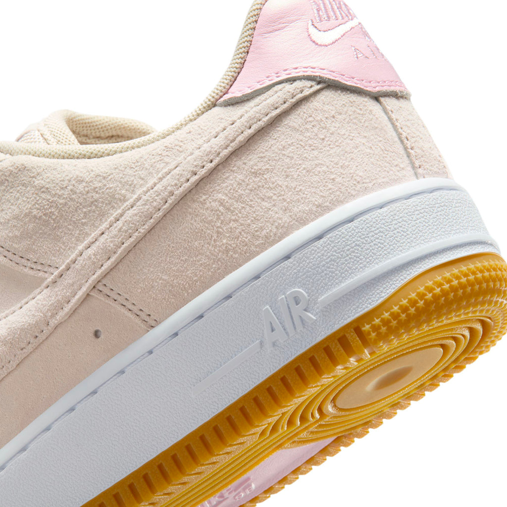 Nike SB Air Force 1 Low light orewood brown/white/pink foam