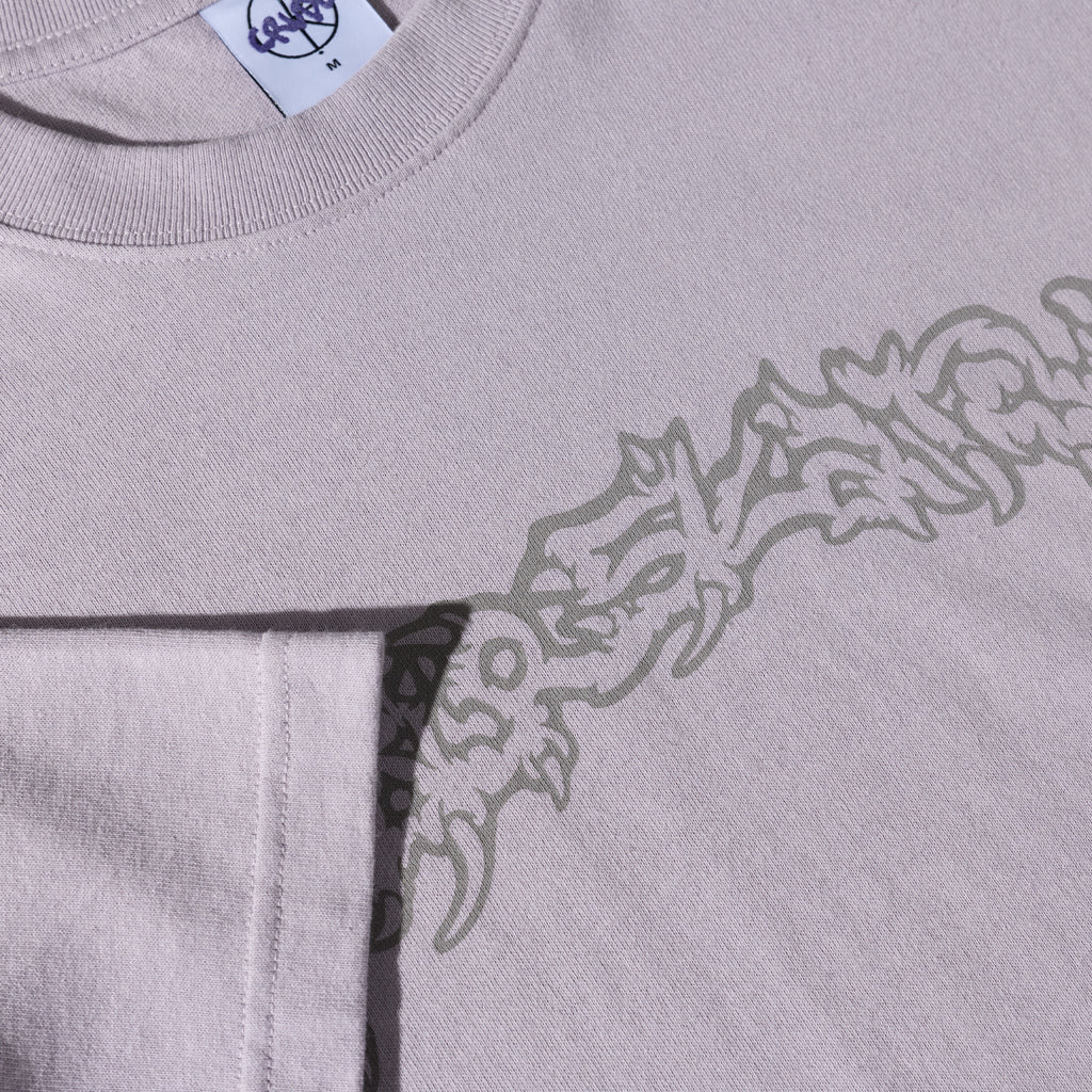 Polar_Tee_ConflictScenario_palepurple_detail