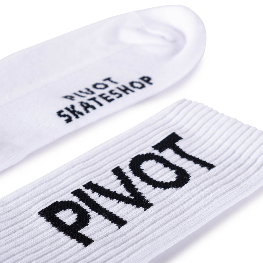 Pivot Skateshop Bold Logo socks white