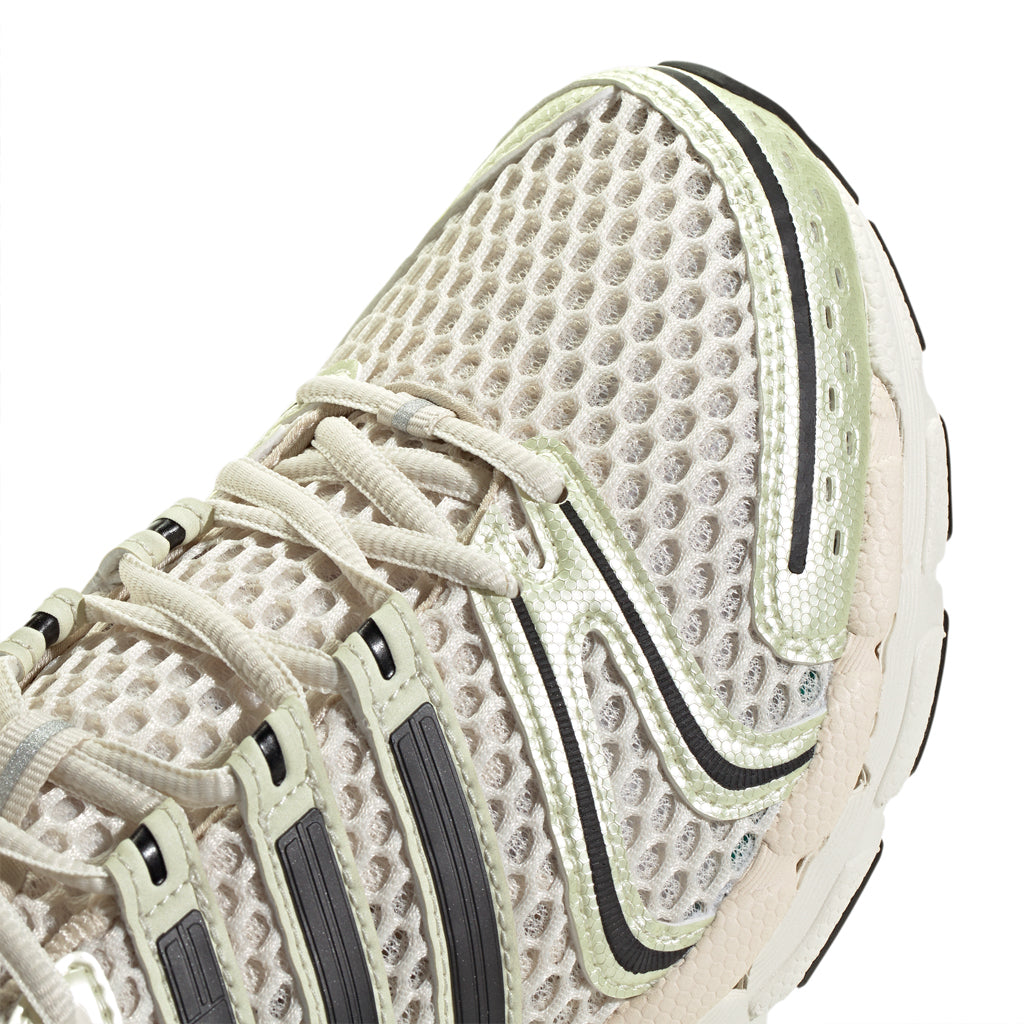 Adidas - Adistar Control 5 - white/black