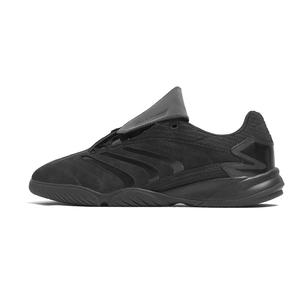 Adidas x Metalwood Predator Sala core black/black HP4953