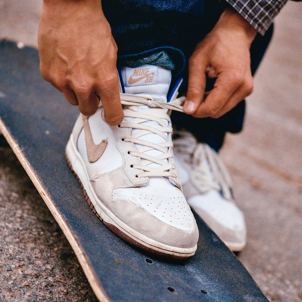 Nike SB x Beyond Store - Dunk High Pro - white/ivory/sand dune