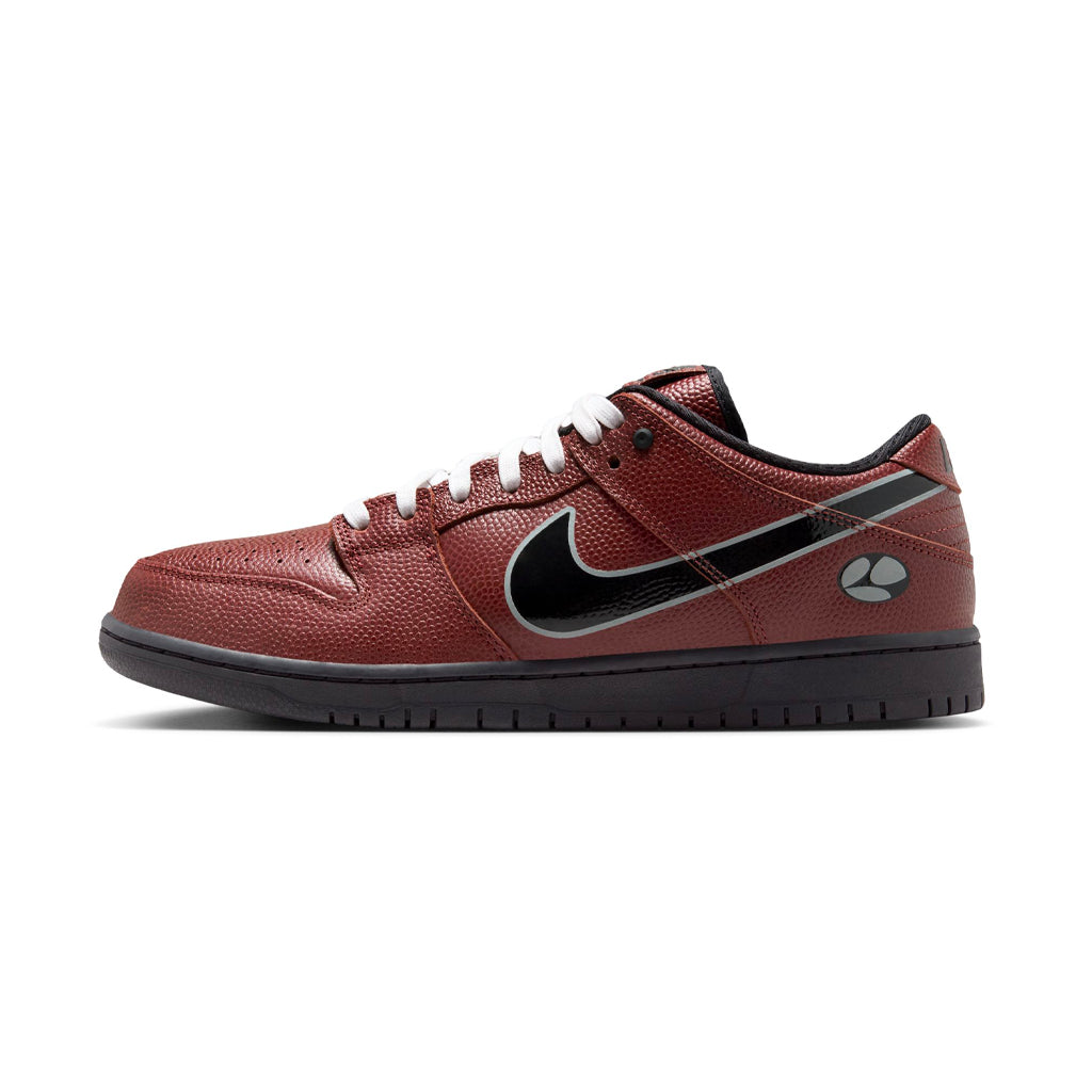 Nike SB x Limosine Skateboards Football Dunk Low Pro B brown/black