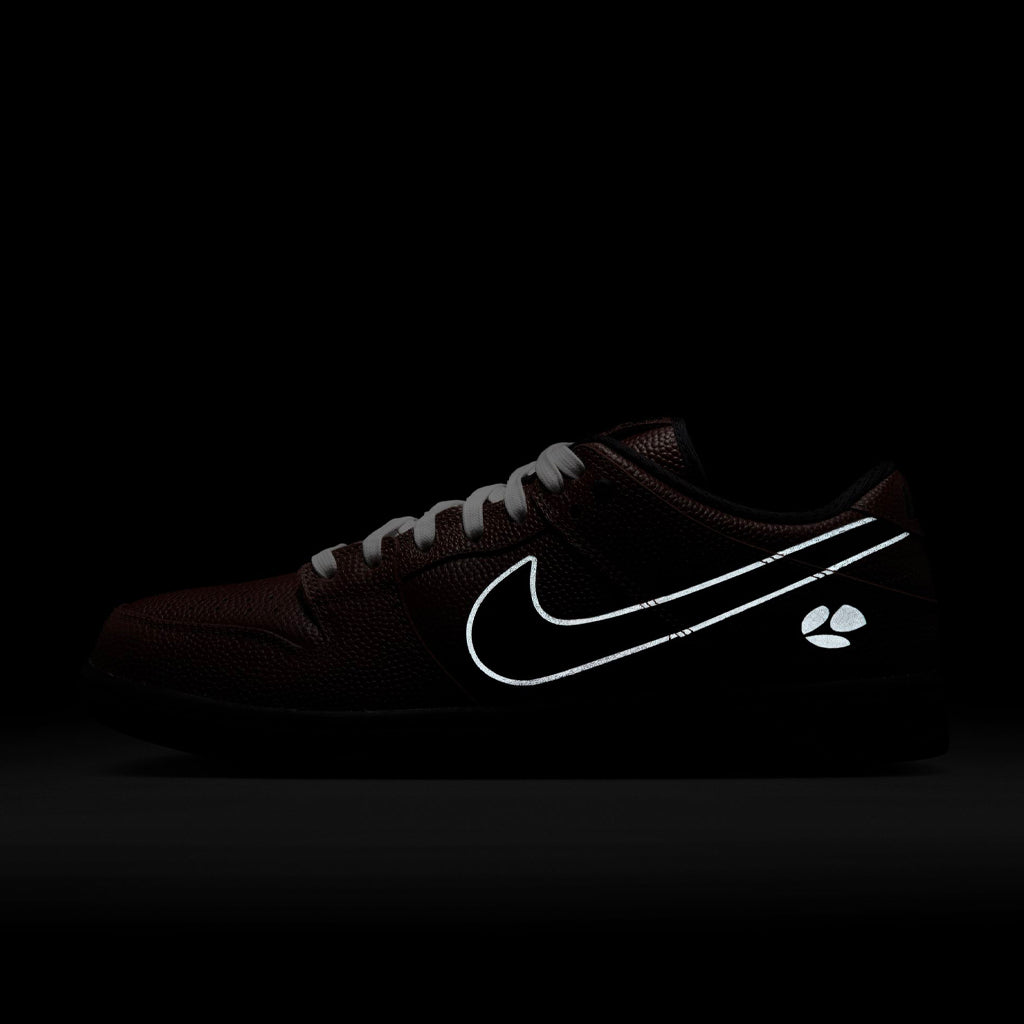 NikeSB_Limosine_DunkLowProB_red_3